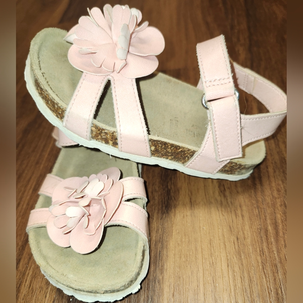 Little Girls Sz 9 Giulia Palai Pink Sandals w Flower Appliques on Toes